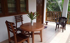 The Bamboo Leaf Apartment
